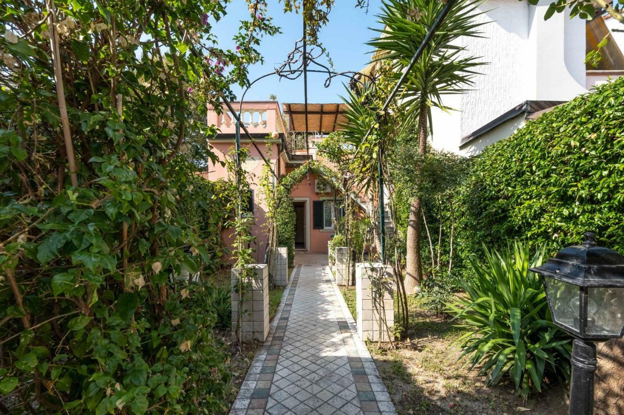 Villino Lola *