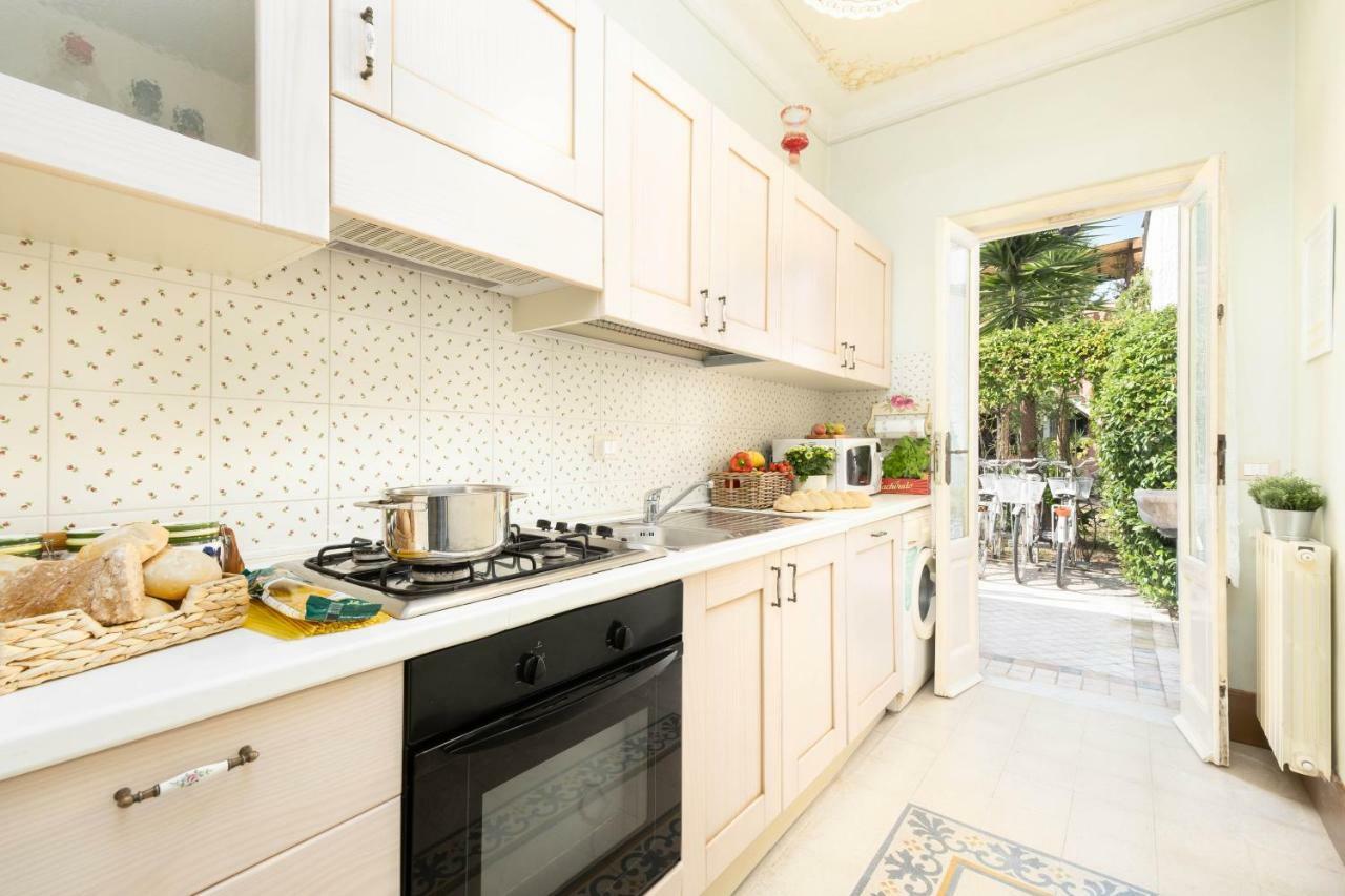 Villino Lola * Viareggio